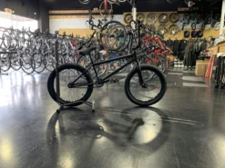 Kink Launch Matte Dusk Black 2021