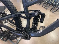 Fuji Rakan 29 LT 1.5 Shimano Deore 1 X 11 - Iron Gray/Sand 2022 -Sports Gear Store 4gjNc7bCFLiXZMkCJ9WVpRRmE