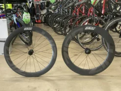 Zipp 808 Rear / 404 Front Carbon, Tubeless, Disc Brake 2022