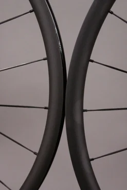 Dt-swiss DT Swiss GR 1600 Road CX Gravel DISC Wheels Wheelset Convertible Hubs NIB -Sports Gear Store HDf FMrlShJhxcITYOvWmXCQU