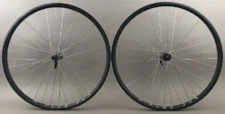 H Plus Son Archetype Black Rims Shimano 105 Hubs Road Bike Wheelset 36 Spoke