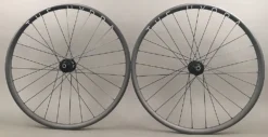 H Plus Son H + Son Hydra Gravel Bike Disc Brake Wheelset Chris King Hubs Shimano 8-11 Speed
