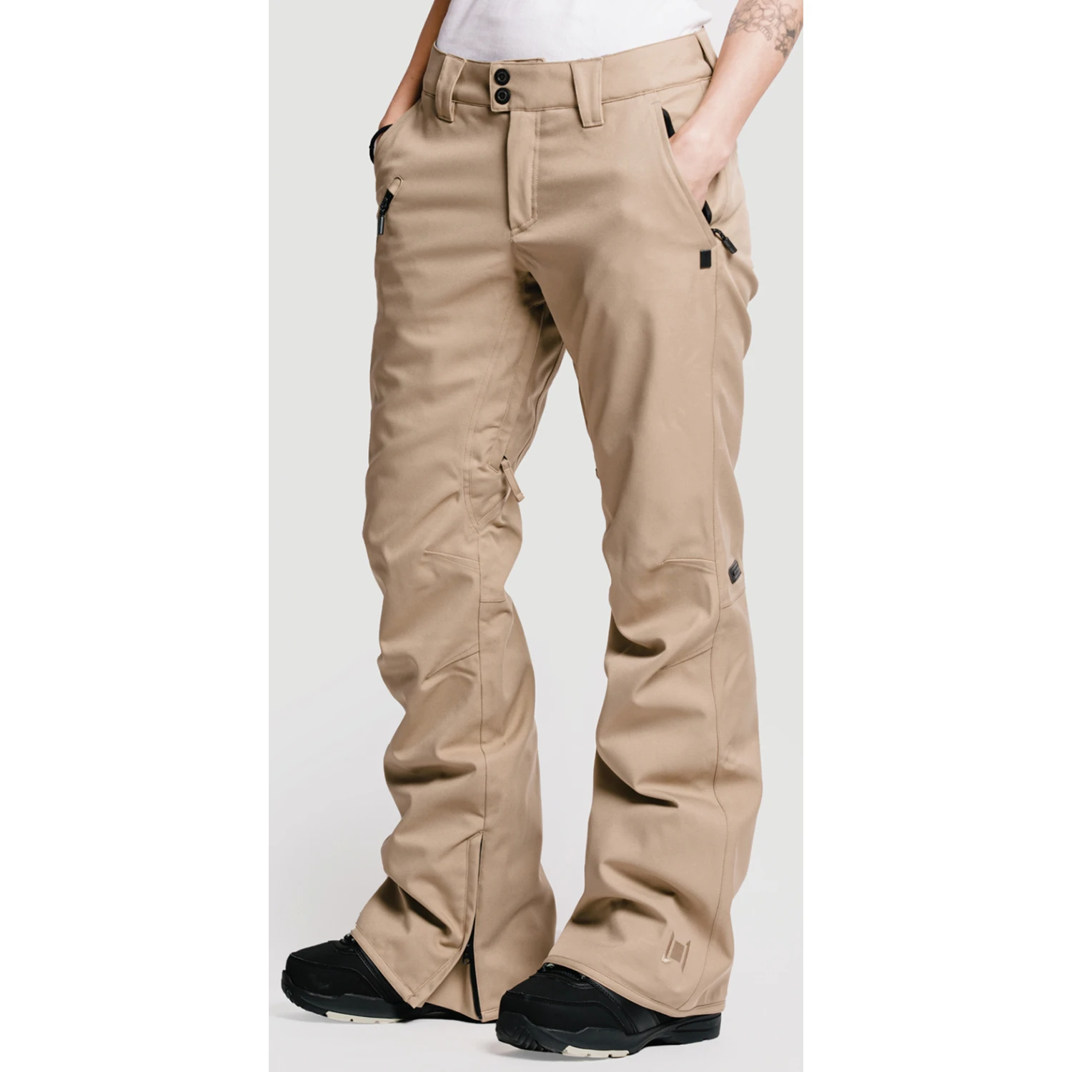 L1 Quin Pant 2022 - Women's Snowboard Pants 3 L1 Quin Pant 2022 - Women's Snowboard Pants - Image 3
