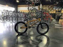 Kink Curb Matte Orange Flake 2021