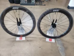 Zipp 404 Firecrest Tubeless Rim Brake Wheel Set.